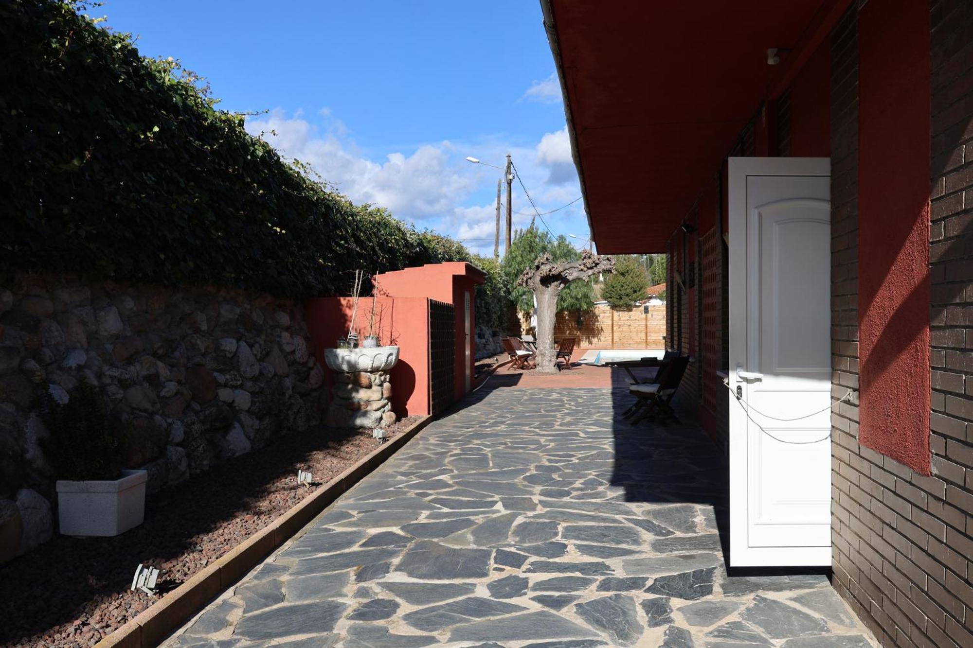El Cedre Blau Vivienda Con Piscina En Granollers Vila Exterior foto